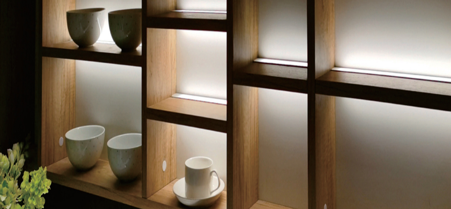 上下發(fā)光式櫥柜燈