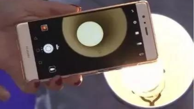 LED燈為何會在相機上出現(xiàn)頻閃？